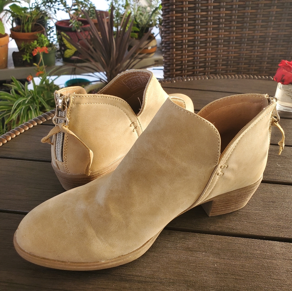 Beige Bootie footwear